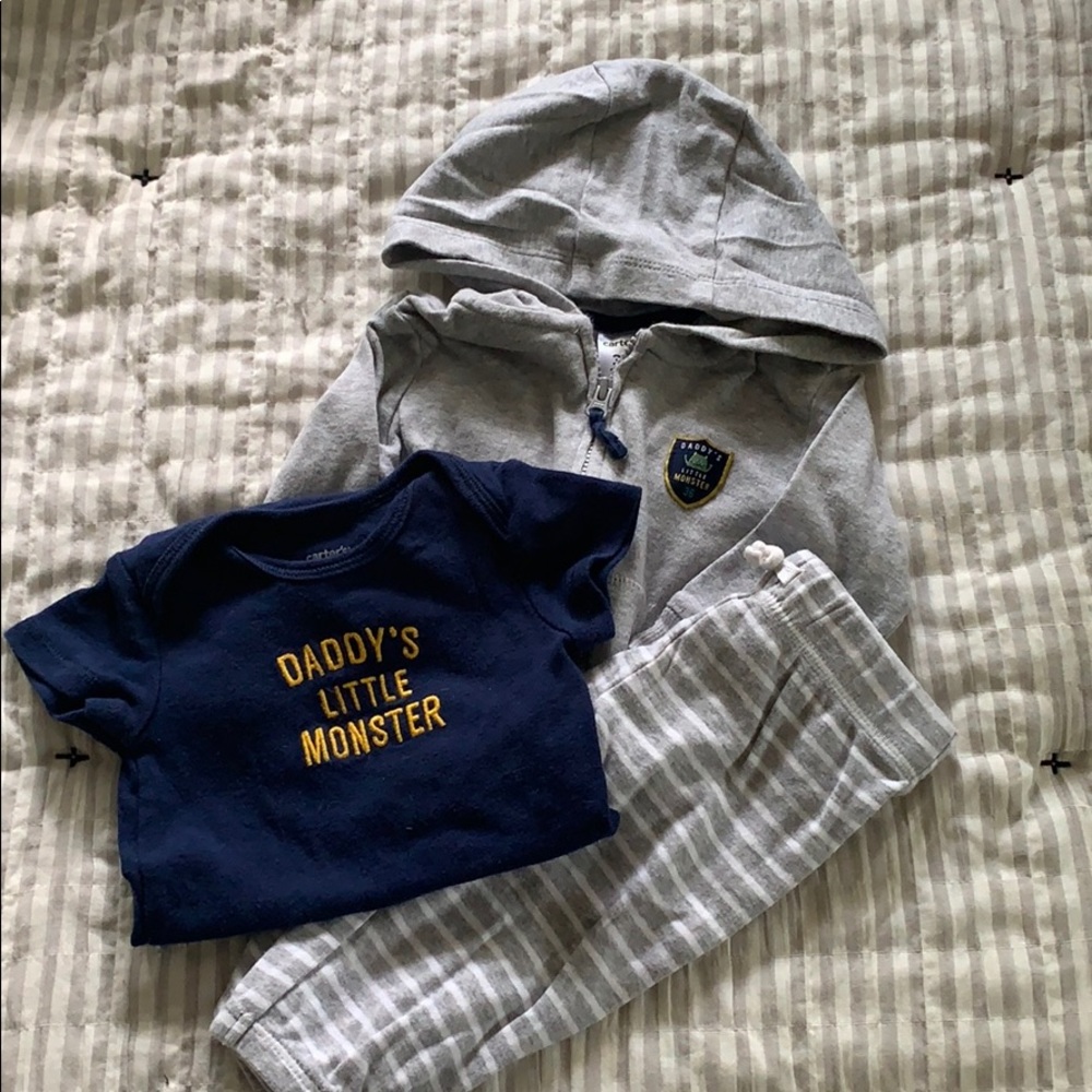 Baby outfit with sweatshirt